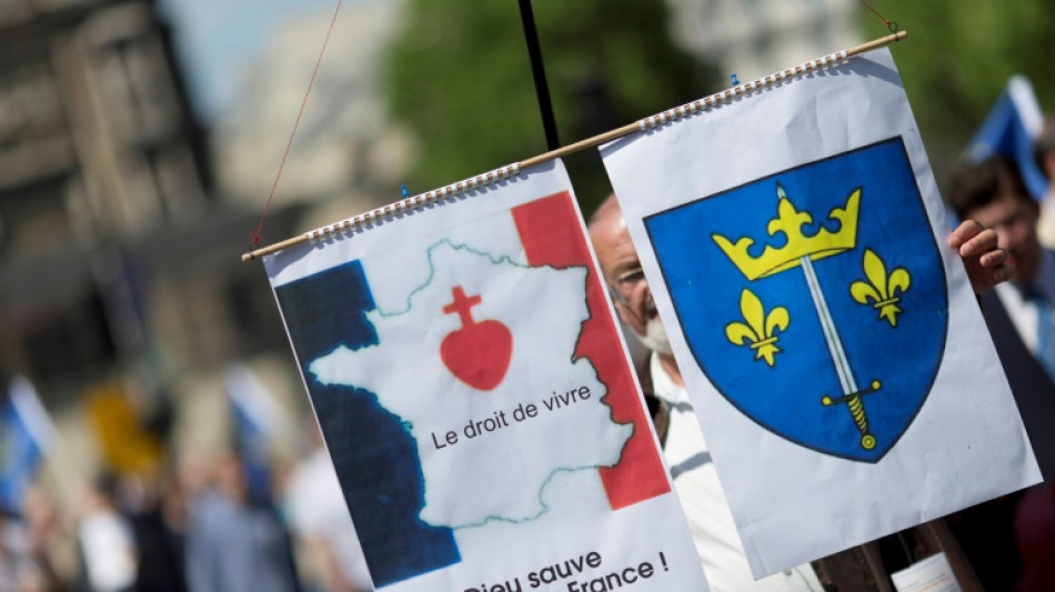 Le mouvement catholique int&eacute;griste Civitas dissout par le gouvernement