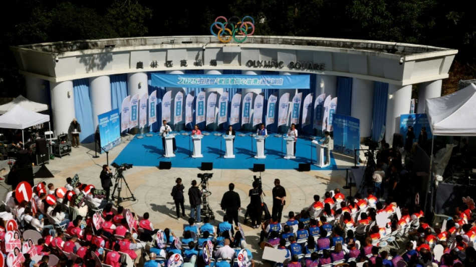  Hong Kong se rend aux urnes après un incendie meurtrier 