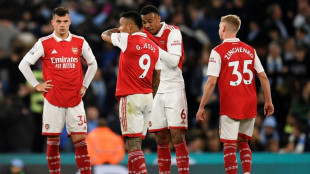 Arsenal encara Brighton para manter perseguição ao City no Inglês