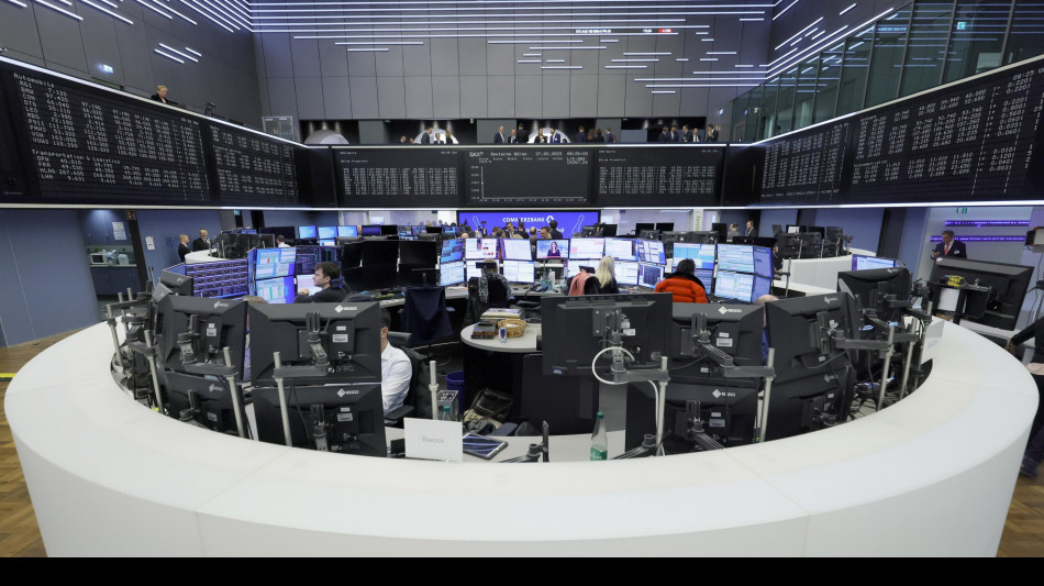 Borsa: l'Europa conclude debole, tiene solo Parigi (+0,33%)