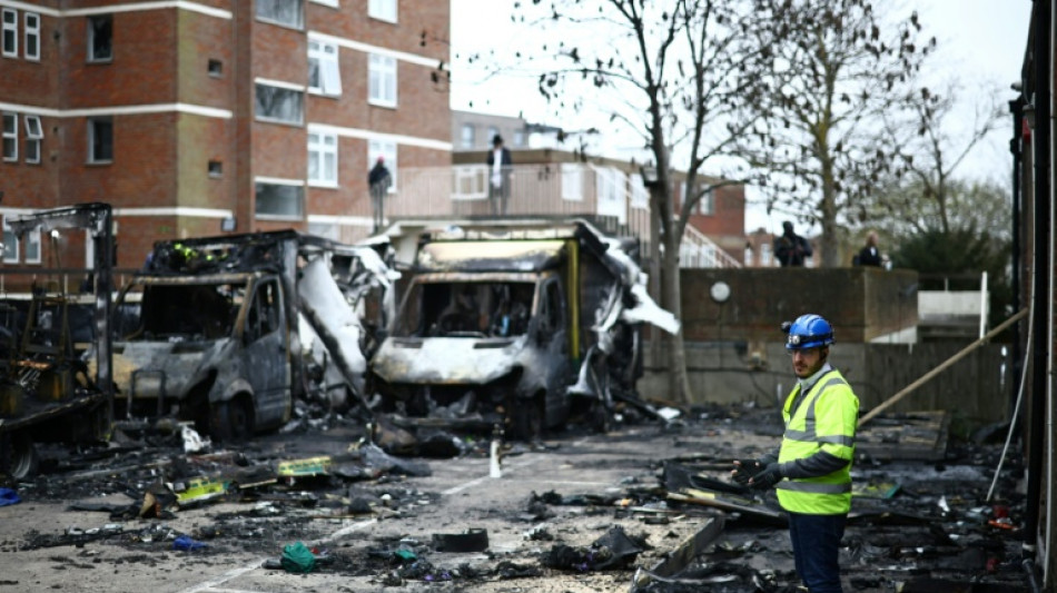  Dos hombres arrestados en Londres por el ataque a ambulancias de la comunidad jud&iacute;a 