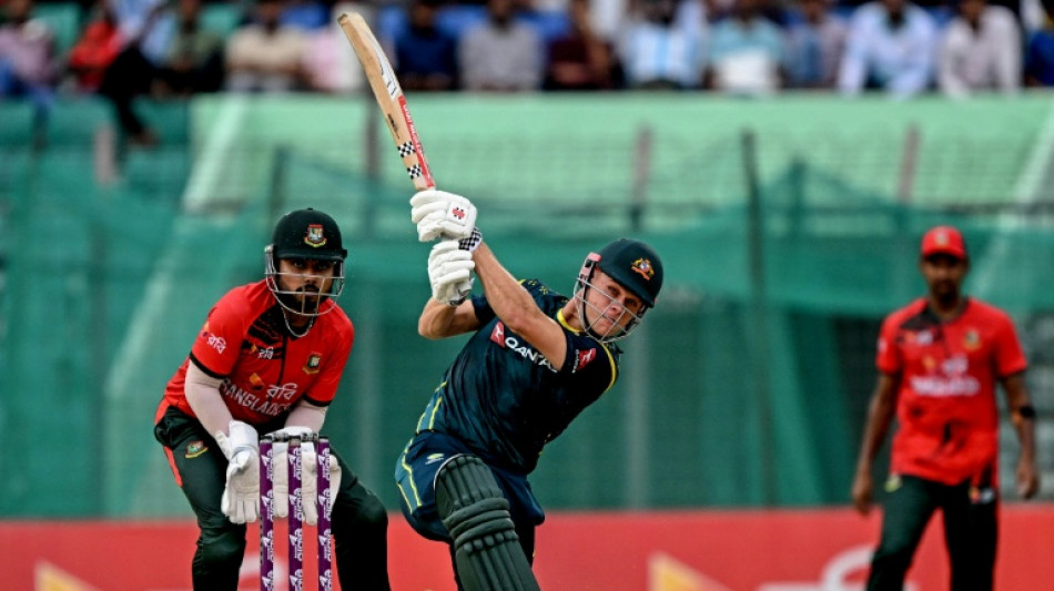  Connolly leads Australia to four-wicket win over Bangladesh in T20 opener 