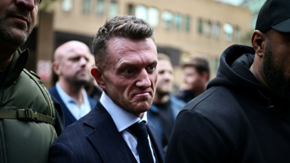  El activista brit&aacute;nico ultranacionalista Robinson, declarado culpable de acoso a periodistas 