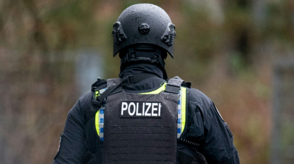 Polizei in Bayern fahndet nach entflohenem Mörder
