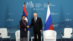 Putin califica de "persecuci&oacute;n pol&iacute;tica" los casos judiciales contra Trump