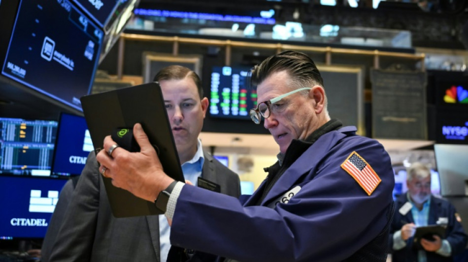 Wall Street termine en hausse, tir&eacute;e par la tech
