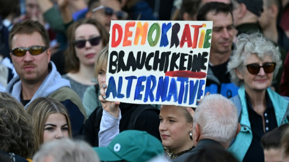  Zehntausende Menschen protestieren bundesweit gegen Rechtsextremismus und AfD 