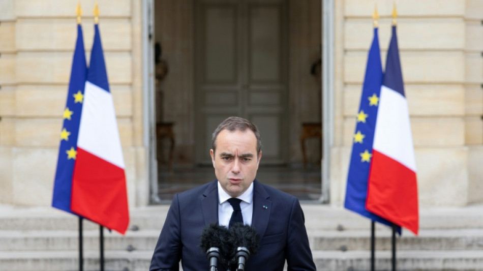  Moyen-Orient: Lecornu acc&eacute;l&egrave;re sur l'&eacute;lectrification pour moins d&eacute;pendre du p&eacute;trole ou du gaz 