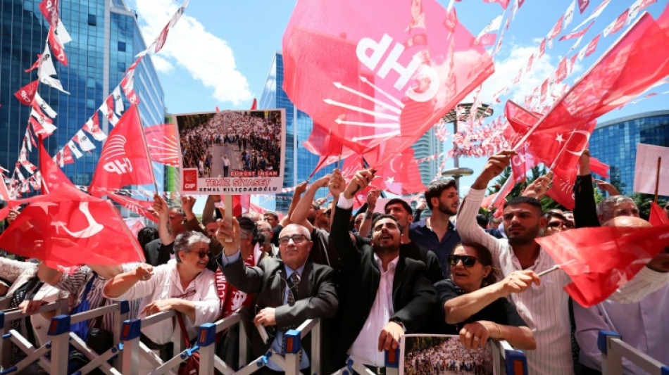  Neue Verhaftungswelle gegen CHP-Vertreter in der T&uuml;rkei 
