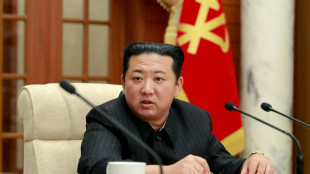 Líder norcoreano aparece galopando en un caballo blanco en video propagandístico