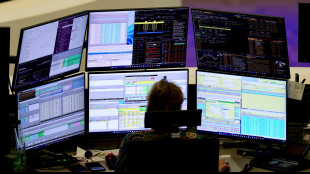 Borsa: l'Europa chiude fiacca e guarda al Medio Oriente