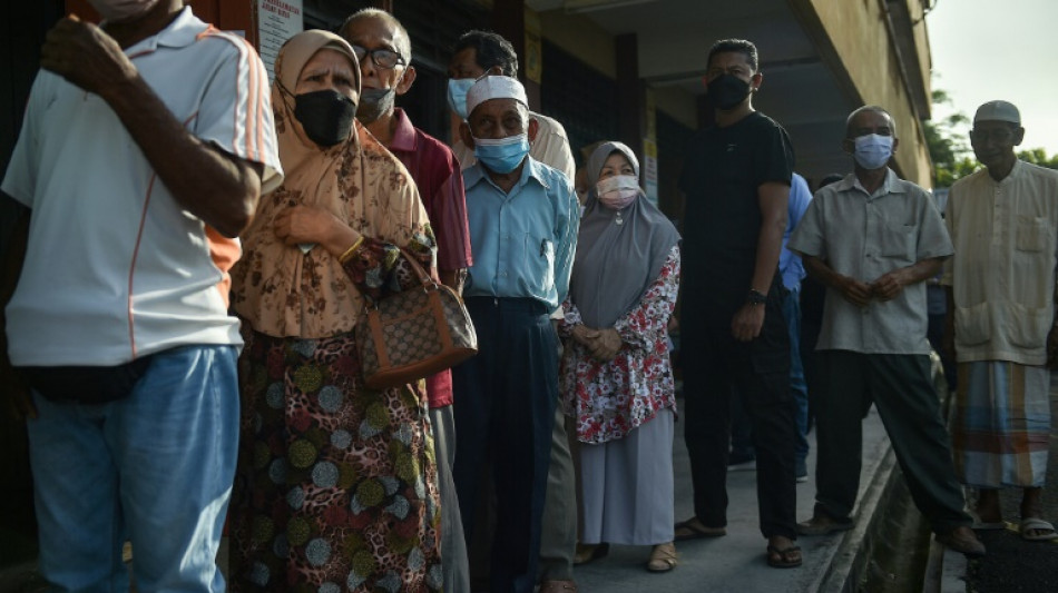 La Malaisie aux urnes pour mettre fin aux turbulences politiques