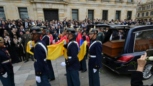 Funerais de presidenciável morto na Colômbia acontecem sem Petro