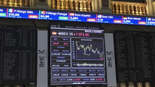 Borsa: l'Europa conclude debole, Madrid -1,4%