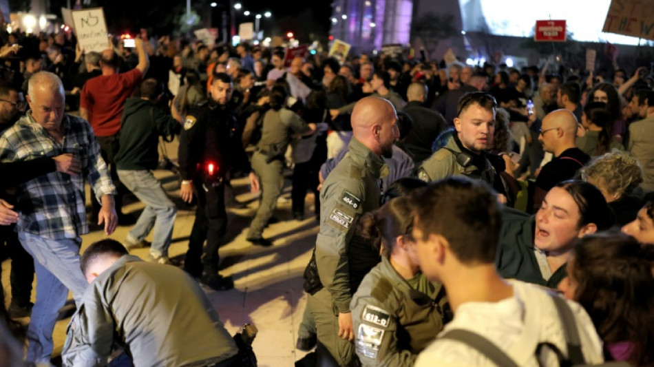  Hunderte Israelis protestieren gegen Iran-Krieg 