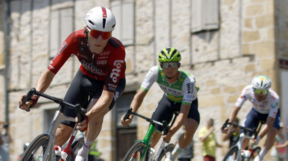 Tour: ridotta di 30 km la tappa di oggi a causa dell'allerta caldo