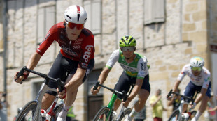 Tour: ridotta di 30 km la tappa di oggi a causa dell'allerta caldo