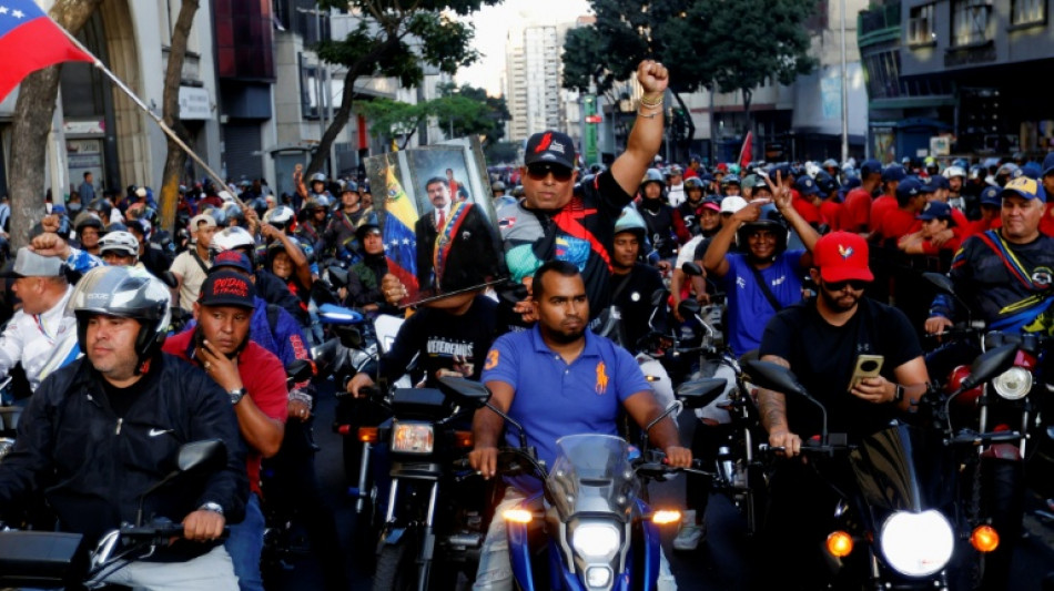  Venezuela: des milliers de partisans de Maduro dans la rue pour r&eacute;clamer son retour 