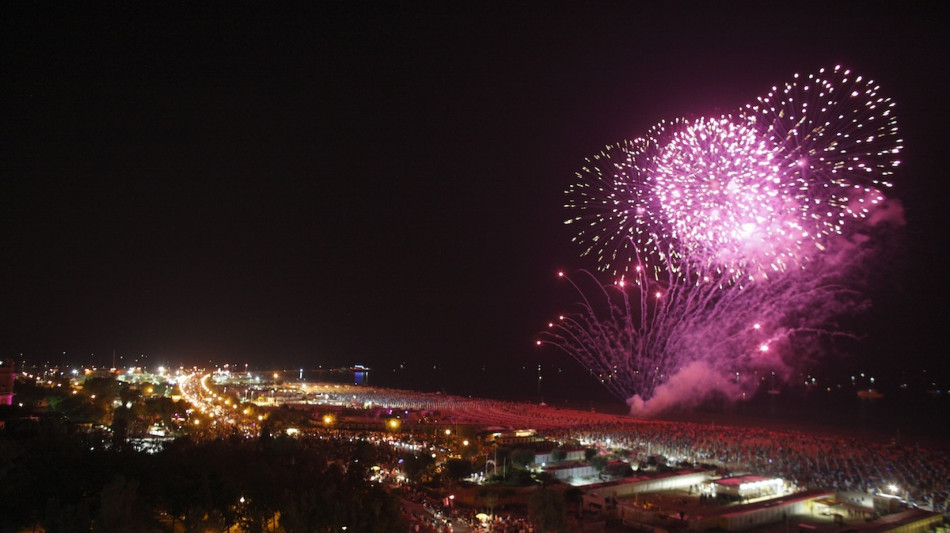 La Notte Rosa della Riviera Romagnola compie vent'anni