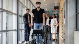 Paraplégico volta a andar graças a uma combinação de duas tecnologias