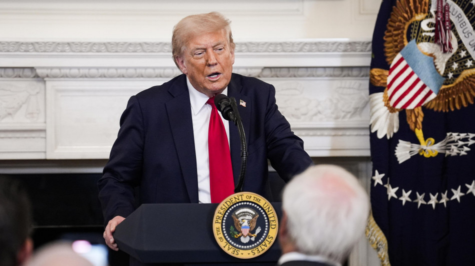 Corte Suprema, Trump pu&ograve; procedere con tagli a istruzione