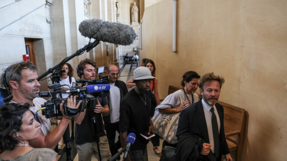 Dix-huit ans de prison requis contre le rappeur MHD, jugé aux assises pour meurtre