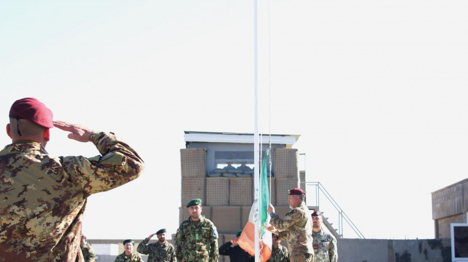 Kuwait,militari italiani in bunker a scopo precauzionale