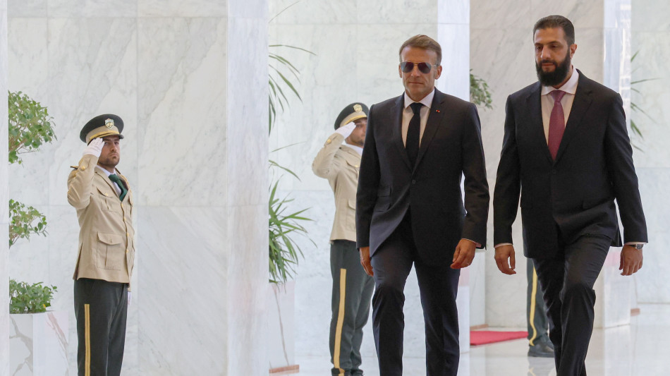 L'Eliseo, 'Macron &egrave; al sicuro, il programma della visita a Damasco prosegue