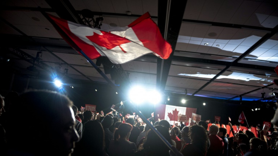 Economy and especially Trump: Canadians' thoughts on campaigns