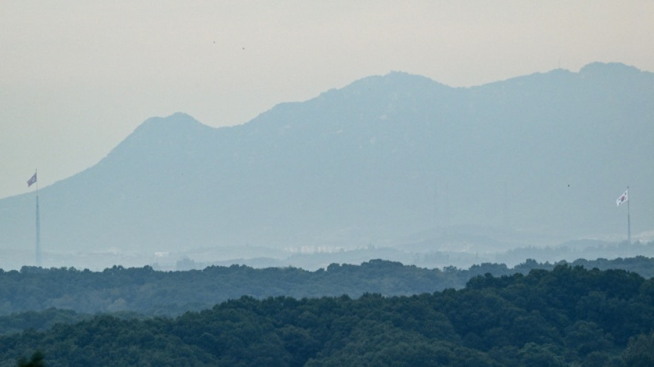  Three South Korean soldiers injured in DMZ blast: military 