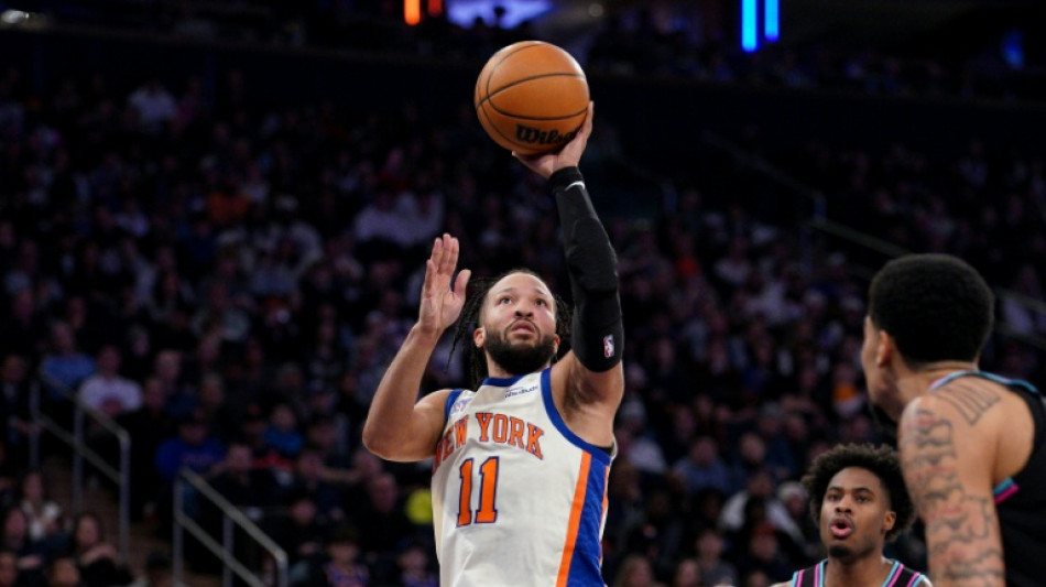  Los Knicks y los Spurs ganan y siguen a la caza de los l&iacute;deres de conferencia 