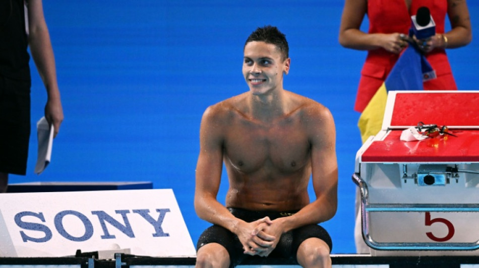 Popovici ready to hit the beach after world swim sprint double
