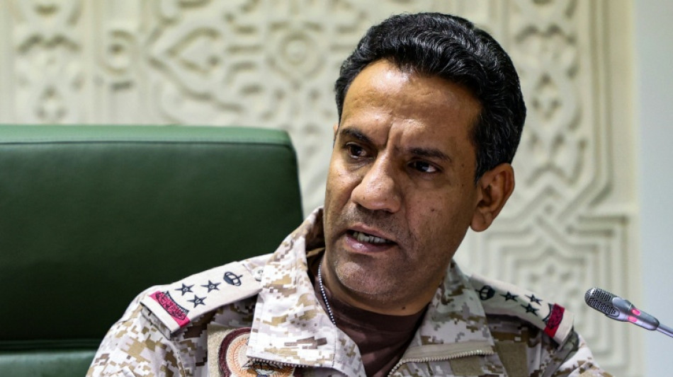  Ryad menace un site p&eacute;trolier y&eacute;m&eacute;nite &agrave; Sanaa, appelle les civils &agrave; &eacute;vacuer 