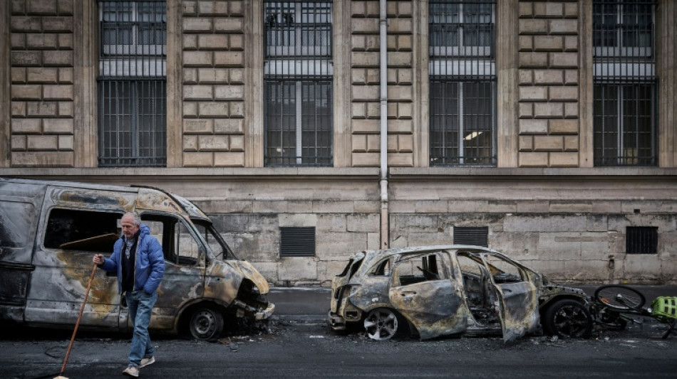 French PM vows 'massive' police deployment for new demonstrations  