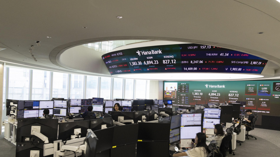  Borsa: l'Asia chiude in rialzo, si guarda a inflazione e crescita economica 