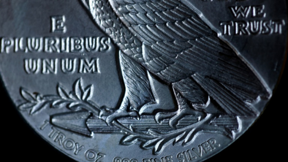  Gold, silver prices tumble as investors soothed by Trump Fed pick 