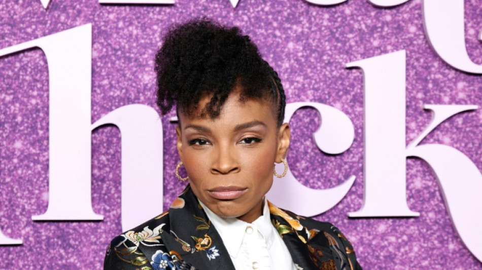 Les correspondants de la Maison Blanche d&eacute;commandent l'humoriste cens&eacute;e se produire &agrave; leur d&icirc;ner annuel