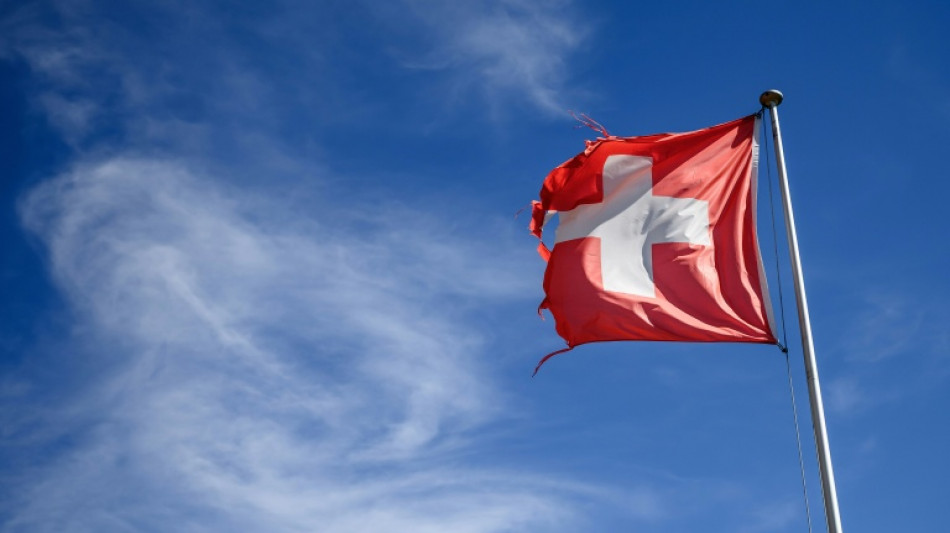  Volksabstimmung: Schweizer wollen keine striktere Linie bei Neutralit&auml;t ihres Landes 