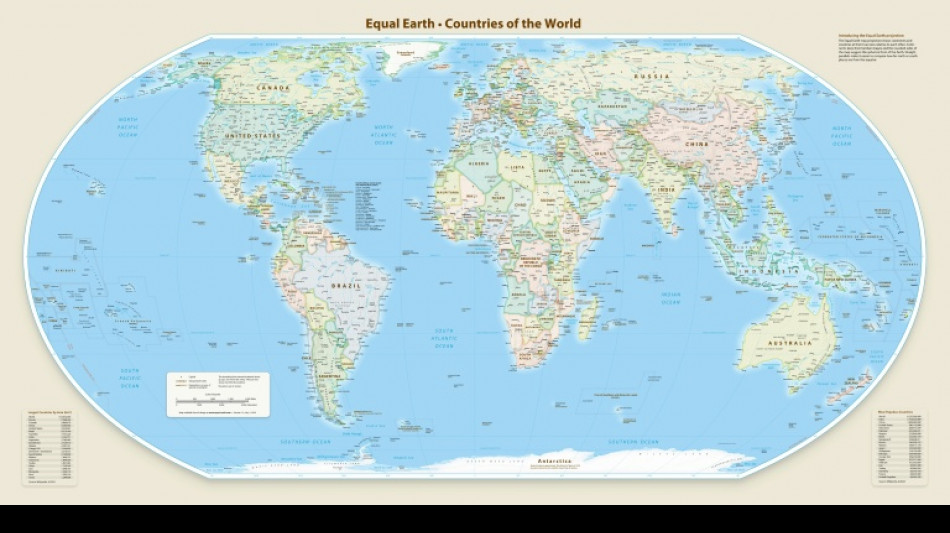  Africa bigger, US smaller - UN adopts new map 