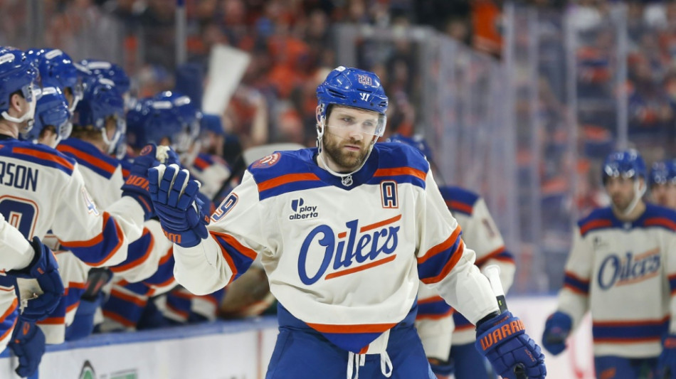  Draisaitl und Schmid deutsche Fahnentr&auml;ger 