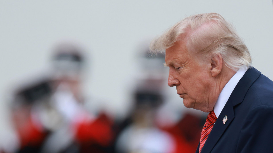  Trump, 'forze negative vogliono rallentare l'IA' 