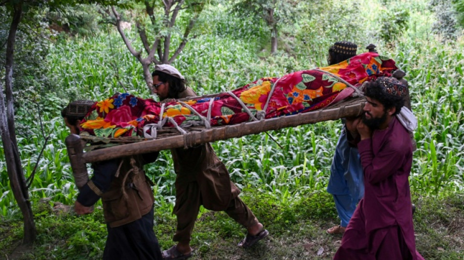 Search for survivors after Afghan earthquake kills 800