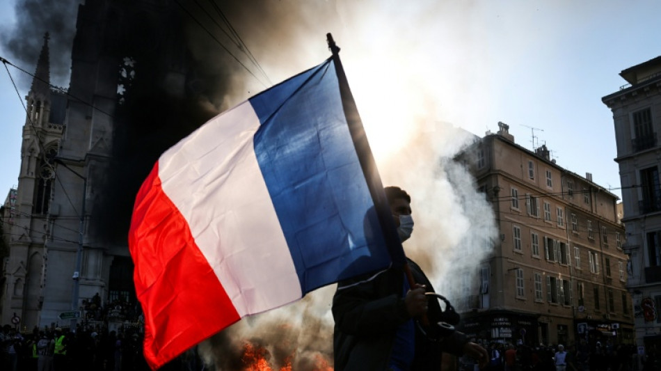  Eine Woche nach Ausschreitungen: Neue landesweite Proteste in Frankreich 