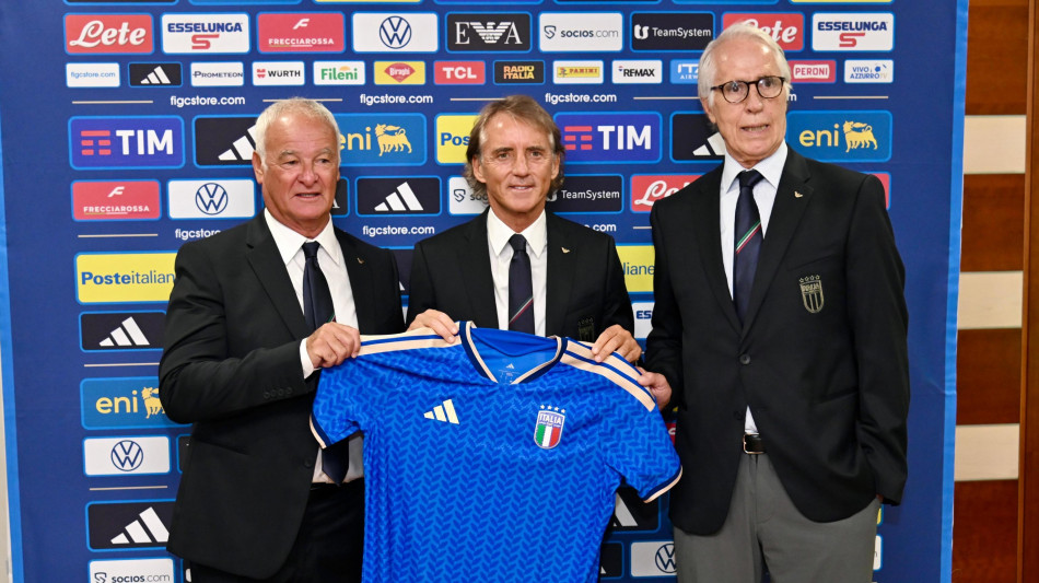  Tv: dalle notti di Coppa a Euro 2028, Sky raddoppia con le nazionali 