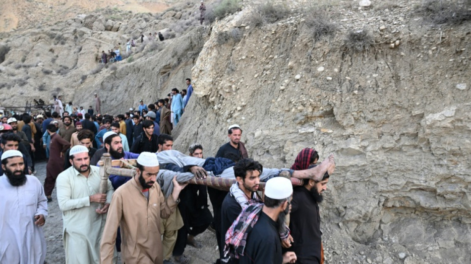  Pakistan: une explosion dans une mine de charbon tue 34 personnes 