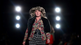 La Fashion week de Londres s'ouvre avec une performance survolt&eacute;e de la star Charli XCX