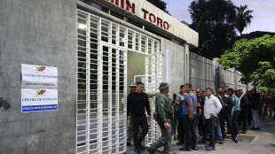 Venezuela, seggi aperti per le elezioni municipali