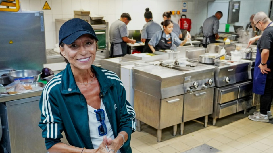  Dominique Crenn desaf&iacute;a a Michelin por m&aacute;s reconocimiento a mujeres chefs 