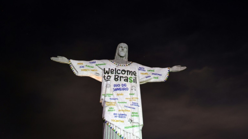 Riesige Christus-Statue in Rio de Janeiro leuchtet zu Ehren von Taylor Swift