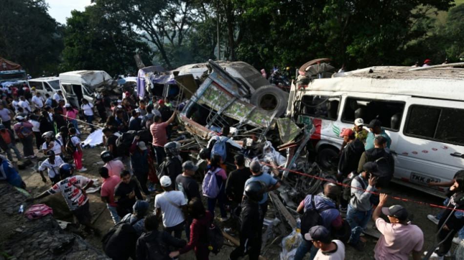  Guerrilleros disidentes asumen la autor&iacute;a del atentado que dej&oacute; 21 muertos en Colombia 